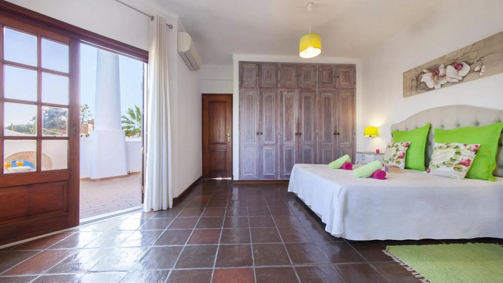 Villa Fenced Property Albufeira