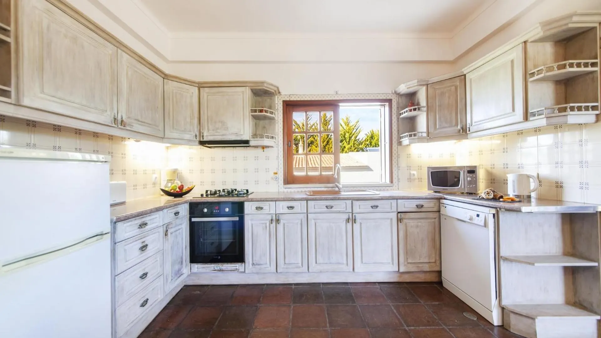 Villa Fenced Property Albufeira