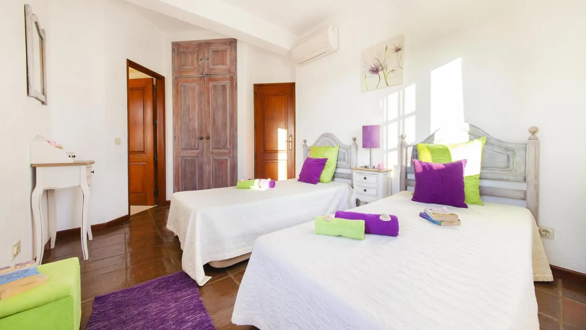 Villa Fenced Property Albufeira